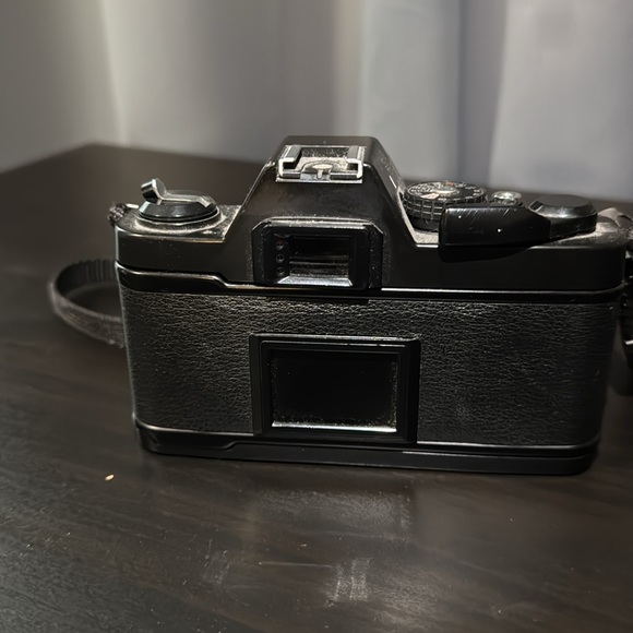 The Chinon CM-5 Film Camera - Picture 4 of 4